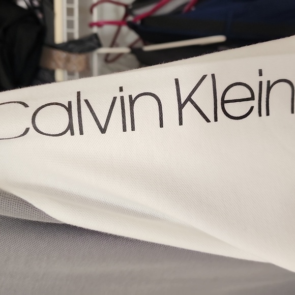 Calvin Klein t-shirt - Picture 3 of 3